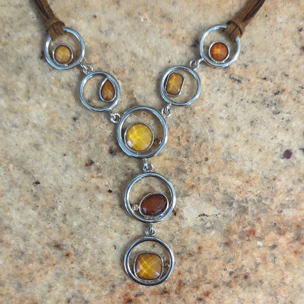 Lia Sophia Retired "Alex" Necklace - Picture 4 of 4